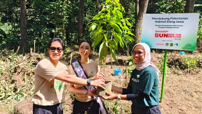 Ubah Keringat Jadi Oksigen, Cara Unik Sharp Indonesia Jaga Habitat Elang Jawa
