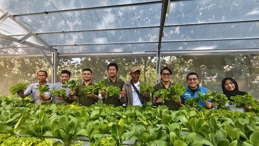 Sharp Cetak Generasi Emas Sebagai Wirausaha Pertanian dan Penjaga Lingkungan Masa Depan
